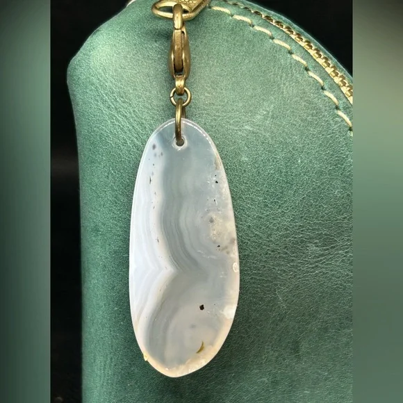 Montana Agate Pendant or Bag charm with bronze hardware - Picture 3 of 3